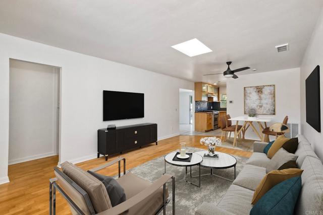 4549 Quailridge Drive, Oceanside CA: https://media.crmls.org/mediaz/4d21965e-eba4-49be-b962-c8afd329e48f.jpg