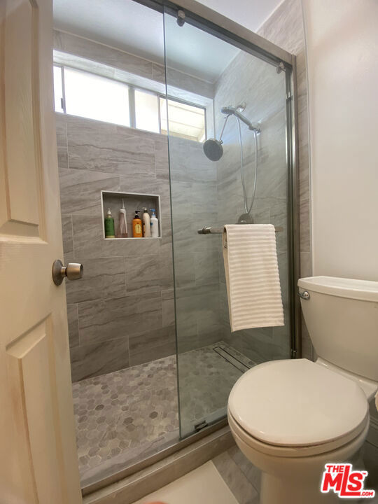 1342 E Fairgrove Avenue, West Covina CA: https://media.crmls.org/mediaz/4d21e92f-ddba-48c4-ba6a-f3d1f1aba471.jpg