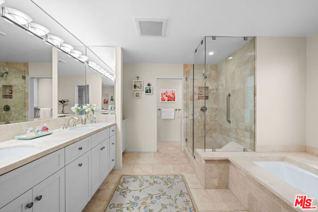 1622 Michael Lane, Pacific Palisades CA: https://media.crmls.org/mediaz/4d221dfb-bb84-4bf9-adf0-9638aadde368.jpg