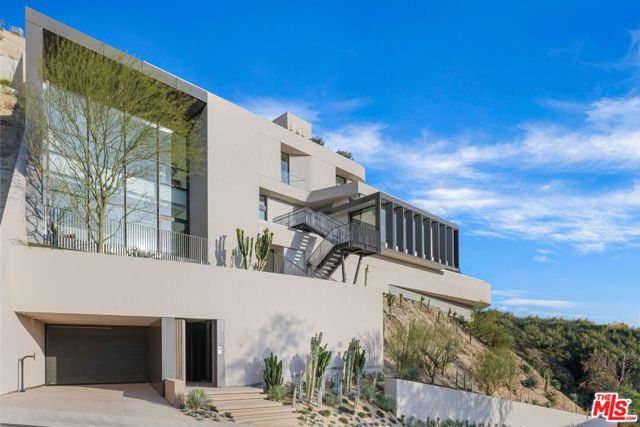 Details for 1680 Doheny Drive, Los Angeles, CA 90069