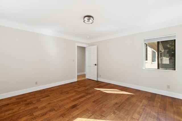 16035 Oak Glen Avenue, Morgan Hill CA: https://media.crmls.org/mediaz/4d2297df-8b85-472b-85d9-baca21226d33.jpg