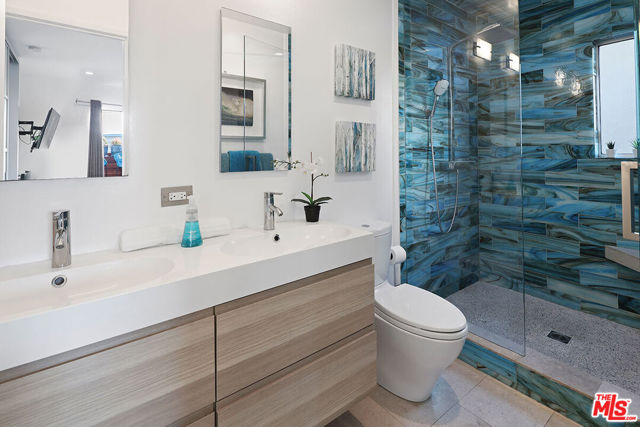 472 Rosecrans Avenue, Manhattan Beach, California 90266, 0 ,Residential Income,For Sale,Rosecrans,0,26830069