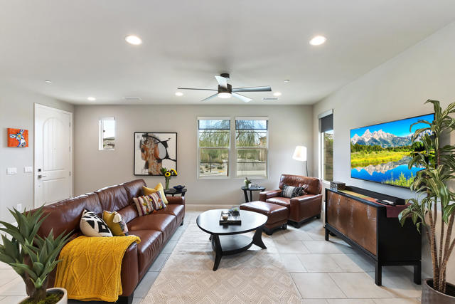 009_Living Room