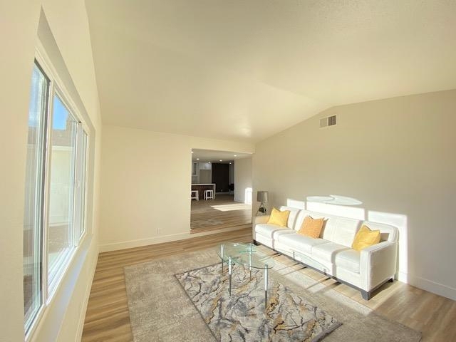 Image 8 of 44 For 1832 Elkwood Dr