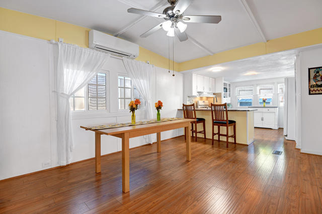 7 Sand Creek, Cathedral City CA: https://media.crmls.org/mediaz/4d23fad6-123a-4597-9b6f-4d6178f7d730.jpg