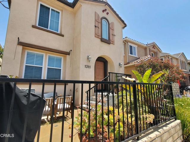 Detail Gallery Image 1 of 1 For 1311 Dominica Dr, Oxnard,  CA 93035 - 3 Beds | 2/1 Baths