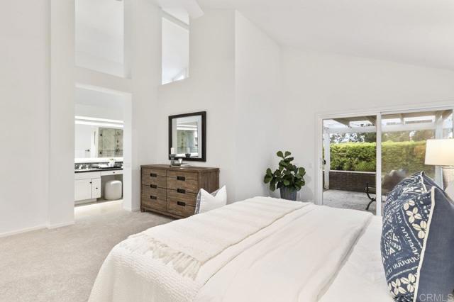 1219 Countrywood Lane, Vista CA: https://media.crmls.org/mediaz/4d246a29-961e-4a20-9408-f887fb55623e.jpg