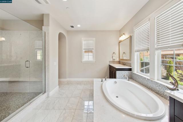 19 Baltana Place, Danville CA: https://media.crmls.org/mediaz/4d24b705-98ac-4915-b5c6-a0ba99fd2e39.jpg