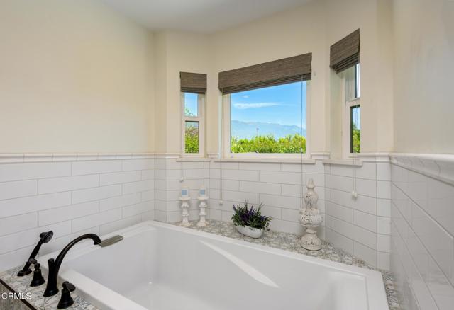 714 Mercer Avenue, Ojai CA: https://media.crmls.org/mediaz/4d24bcac-4a00-42e6-bc05-fd48fc010cdb.jpg