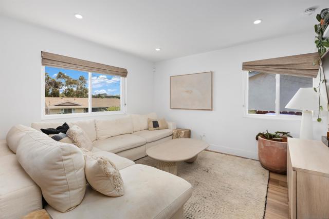 2068 Montclair, San Diego CA: https://media.crmls.org/mediaz/4d25ede0-13a6-4194-9988-1b706bd85e3f.jpg