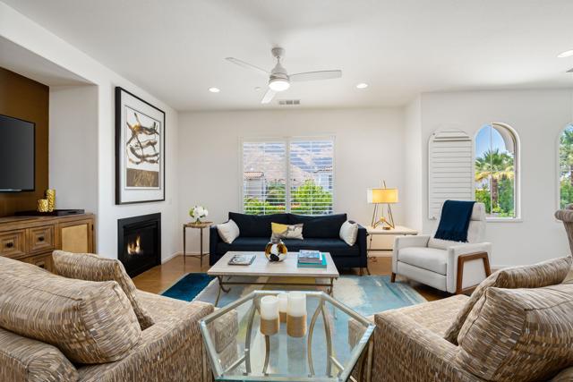374 Terra Vita, Palm Springs CA: https://media.crmls.org/mediaz/4d275859-feac-45eb-9f03-8a808db5e25d.jpg
