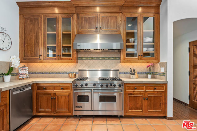 1024 Garden Street, Santa Barbara CA: https://media.crmls.org/mediaz/4d28dea9-77d0-4542-a7ac-d38ae1b3b049.jpg