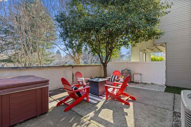 5409 Cameo Ct, Pleasanton CA: https://media.crmls.org/mediaz/4d28e461-b611-4298-9155-84d56004e78b.jpg