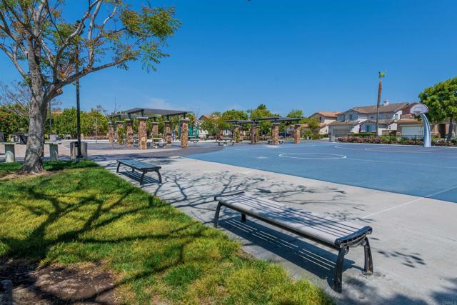 Detail Gallery Image 11 of 13 For 1291 Blue Jean Way Unit 4, Chula Vista,  CA 91913 - 2 Beds | 2/1 Baths