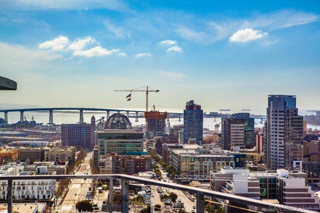 1080 Park Blvd, San Diego CA: https://media.crmls.org/mediaz/4d2cf210-c6f7-4ad0-8677-c1850d58f181.jpg