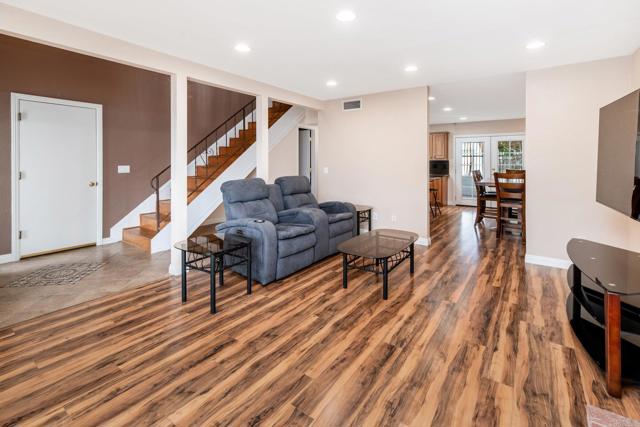 Detail Gallery Image 5 of 28 For 1502 N Ash St, Escondido,  CA 92027 - 4 Beds | 2/1 Baths