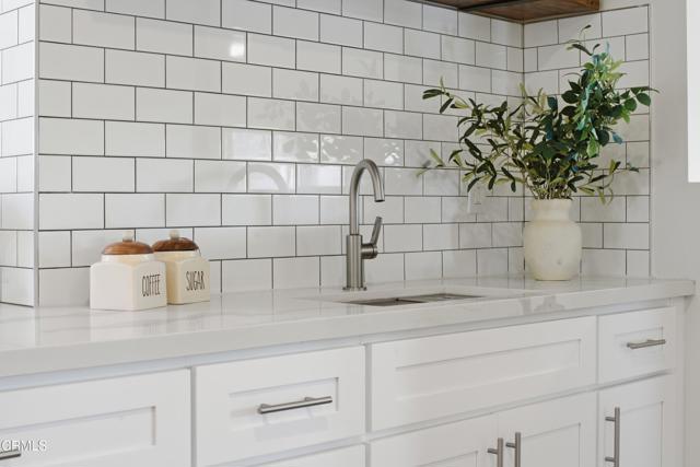 Detail Gallery Image 8 of 54 For 22718 Cantlay St, West Hills,  CA 91307 - 3 Beds | 2 Baths