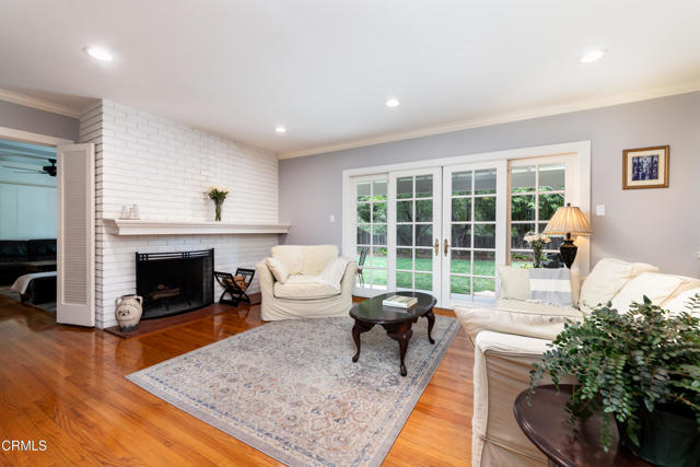 Detail Gallery Image 6 of 55 For 4402 El Camino Corto, La Canada Flintridge,  CA 91011 - 4 Beds | 3 Baths