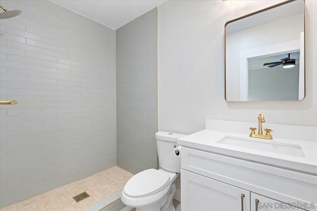 Image 13 of 30 For 2453 Curlew St