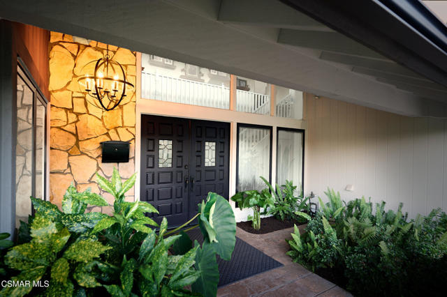 1841 Fallview Road, Westlake Village CA: https://media.crmls.org/mediaz/4d2ea46f-9e73-478d-abc8-4de590fd8dda.jpg