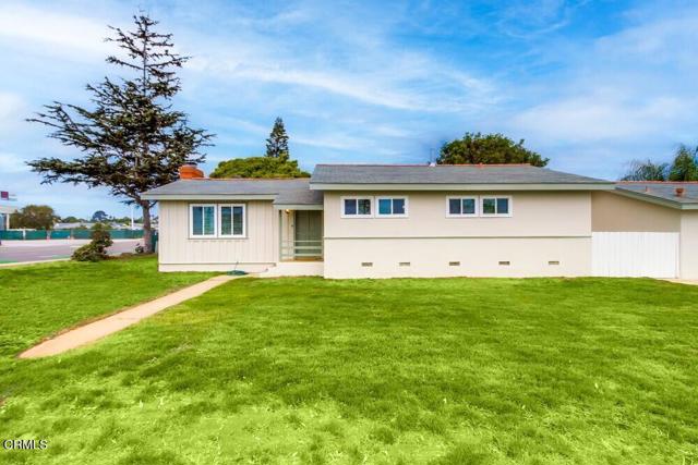 3904 Jefferson Street, Carlsbad CA: https://media.crmls.org/mediaz/4d2ecd3e-9c59-40ca-b74d-3f8558d6397a.jpg