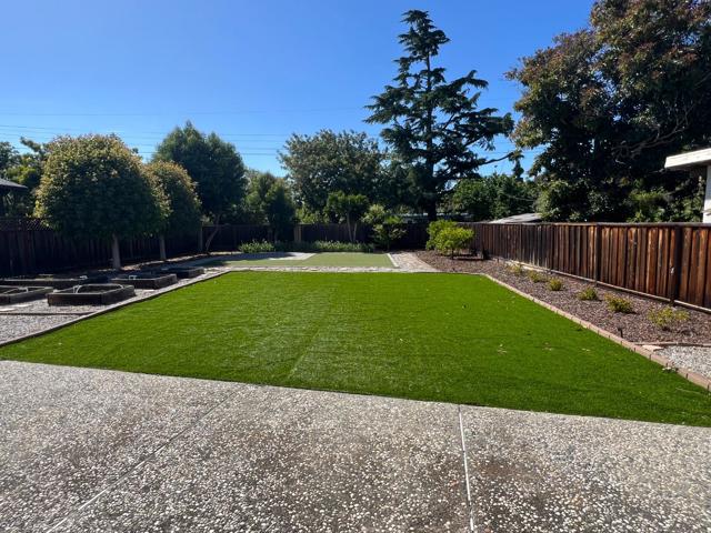 869 Loma Verde Avenue, Palo Alto CA: https://media.crmls.org/mediaz/4d2faf52-7b31-4cd8-9dcb-1abe67aff6e5.jpg