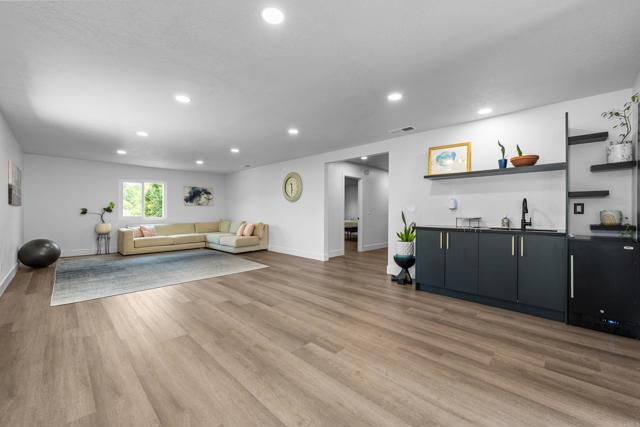 Detail Gallery Image 25 of 41 For 1026 Eucalyptus Ave, Vista,  CA 92084 - 5 Beds | 3 Baths