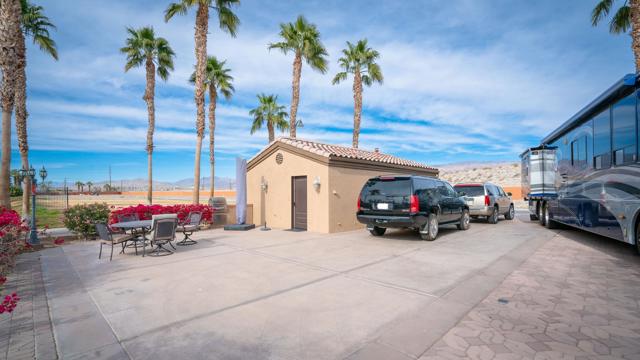 86111 Arrowood Avenue, Coachella CA: https://media.crmls.org/mediaz/4d31ef0b-3365-48b7-ae8e-01e4f02621f6.jpg