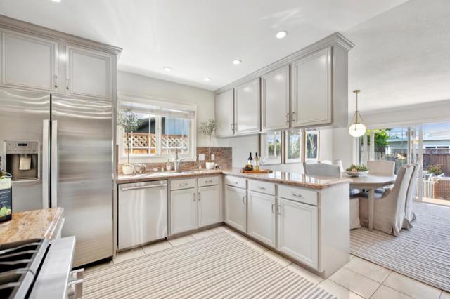 1371 Claudia Avenue, San Mateo CA: https://media.crmls.org/mediaz/4d321918-abeb-4adc-903a-895862272de3.jpg