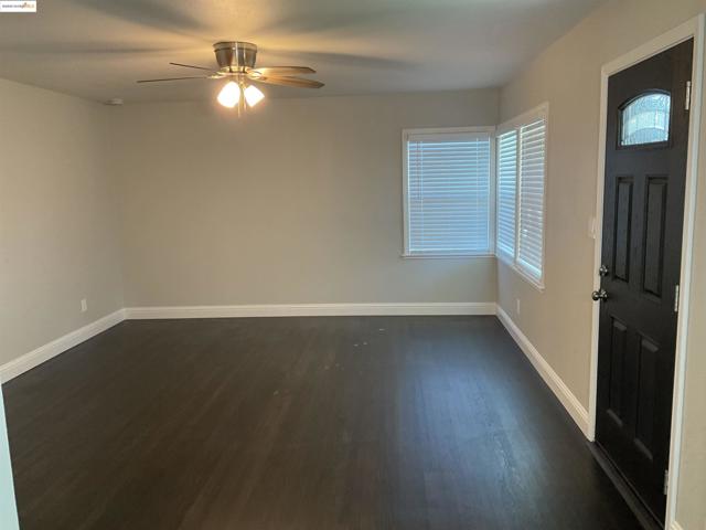 184 Panoramic Avenue, Pittsburg CA: https://media.crmls.org/mediaz/4d3293af-0b6b-4f80-846c-78cc26b2327a.jpg