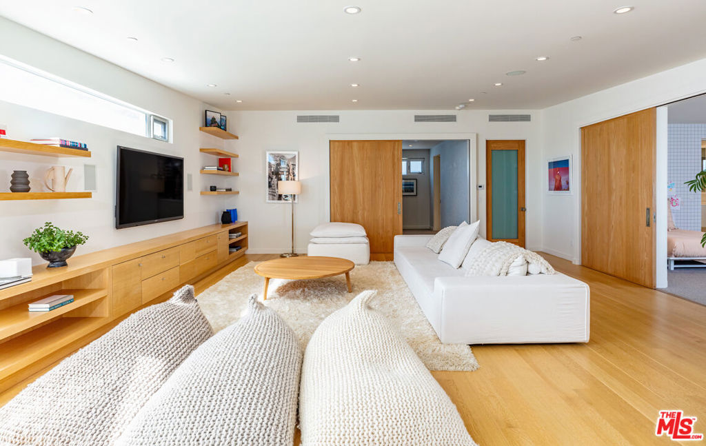 MLS #26851797 image #9