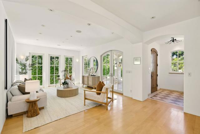 842 Boyce Avenue, Palo Alto CA: https://media.crmls.org/mediaz/4d32fb78-4de9-413c-91ae-921f71c87d8f.jpg