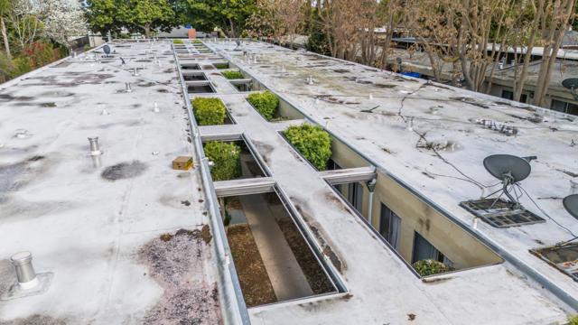 1851 Clarke Avenue, East Palo Alto CA: https://media.crmls.org/mediaz/4d331e4a-7f69-49ef-a64a-1900f1b171fb.jpg