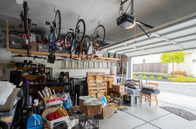 17210 Logan Street,  CA: https://media.crmls.org/mediaz/4d33af39-38ae-4095-98f0-70d7c4154f8d.jpg