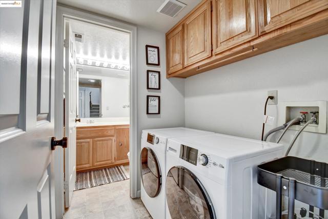 2944 Von Doolen Court, Pinole CA: https://media.crmls.org/mediaz/4d342d2e-ccdc-4115-86db-7bb55897c7f0.jpg