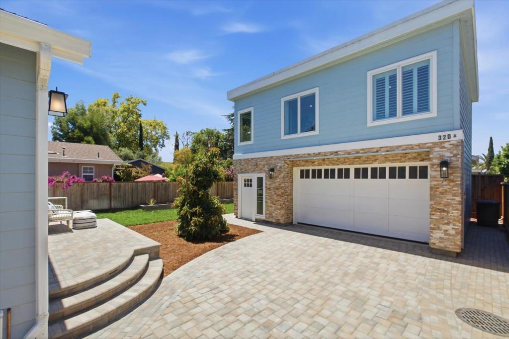 https://media.crmls.org/mediaz/4d352cb9-5651-42af-a5f6-d69c6fc7faf5.jpg?preset=X-Large