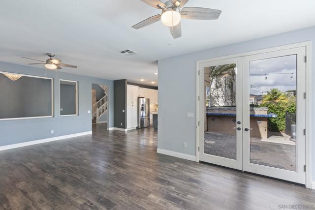 11927 Dapple Way, San Diego CA: https://media.crmls.org/mediaz/4d35380d-b0c2-44b0-ad7c-21a7ad6623f3.jpg