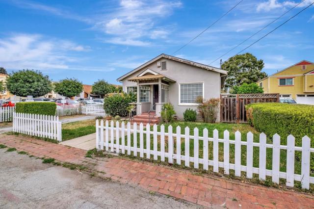 133 Trafton Street, Watsonville CA: https://media.crmls.org/mediaz/4d357e12-5bd4-4371-9149-41d32962a52b.jpg