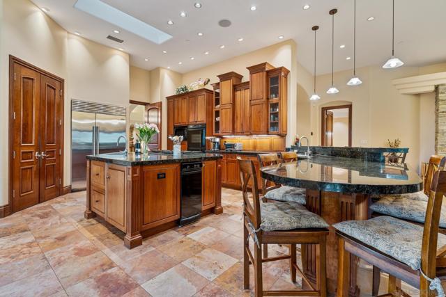 14380 Ciera Court, Poway CA: https://media.crmls.org/mediaz/4d3586e9-bad5-4ec8-9a12-e1af72ab076c.jpg