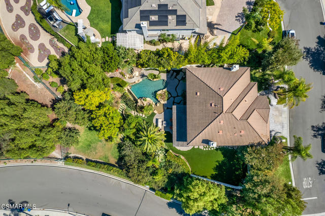 213 Heath Meadow Court, Simi Valley CA: https://media.crmls.org/mediaz/4d35de1d-d9f9-4bfc-929c-b36f8471a298.jpg