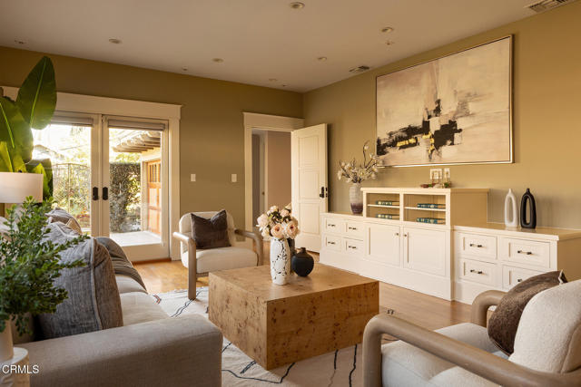 Detail Gallery Image 10 of 34 For 1030 Adelaine Ave, South Pasadena,  CA 91030 - 4 Beds | 3 Baths