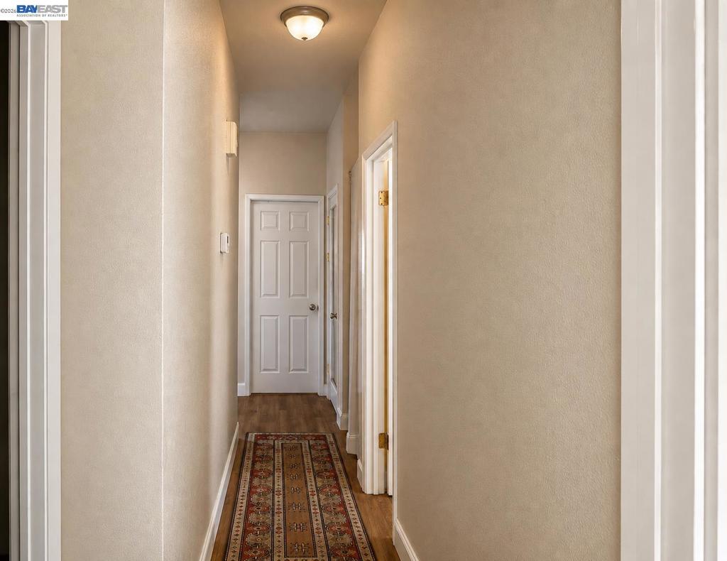 https://media.crmls.org/mediaz/4d3ac23e-85cb-4b44-949e-a13568b3d575.jpg?preset=X-Large