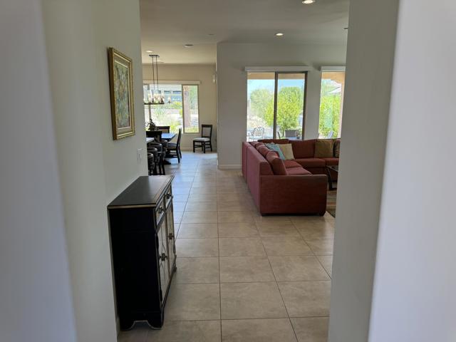 38 Chianti, Rancho Mirage CA: https://media.crmls.org/mediaz/4d3b1ffc-0aed-4c74-be80-7ee3466e83ed.jpg