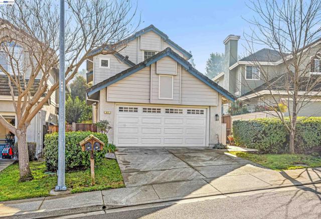 47 Summer Hill Court, Danville CA: https://media.crmls.org/mediaz/4d3ba911-0141-488c-bb09-d323d6934ebf.jpg