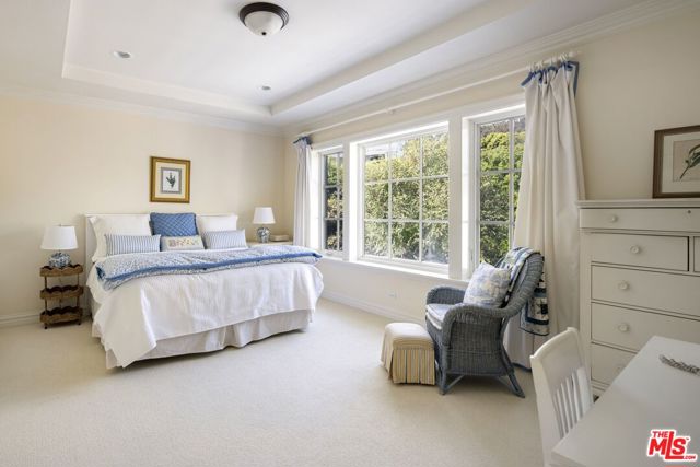 1667 Amalfi Drive, Pacific Palisades CA: https://media.crmls.org/mediaz/4d3c4508-bb4d-49c9-a64d-7e224aa10a2e.jpg