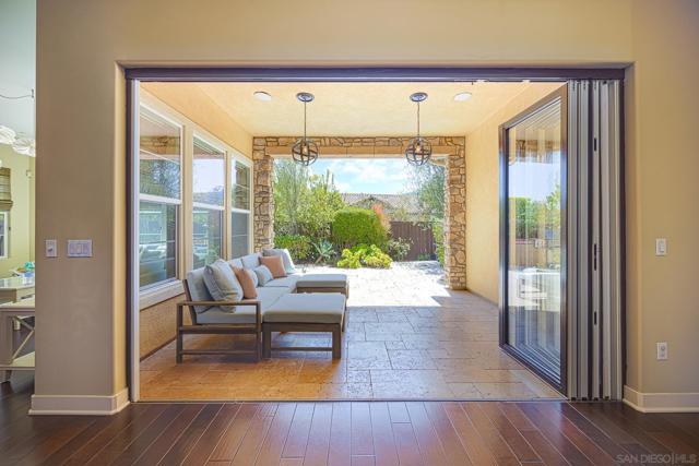 7152 Sitio Corazon, Carlsbad CA: https://media.crmls.org/mediaz/4d3caa2a-4d33-4bc4-93fb-8f3e193c7115.jpg