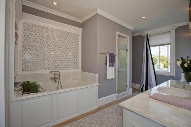 1105 F Avenue, Coronado CA: https://media.crmls.org/mediaz/4d3d405a-6e79-46fb-bc90-622e1e5db2f8.jpg