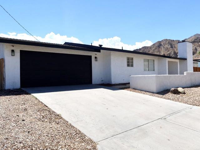77305 Calle Colima, La Quinta CA: https://media.crmls.org/mediaz/4d3d8432-ed13-43a3-97e8-942958d3fb5e.jpg