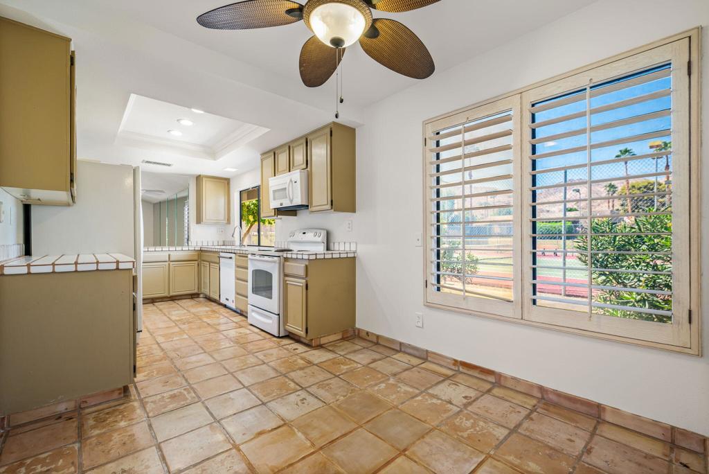 MLS #219141622DA image #15