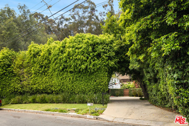 Drew Fenton | 731 Greentree Road Pacific Palisades CA | MLS: 6836540